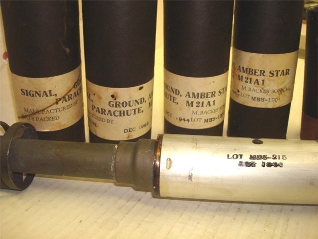 M21A1 Amber Star Signal Flare Parachute Unissued M1 Garand - Click Image to Close